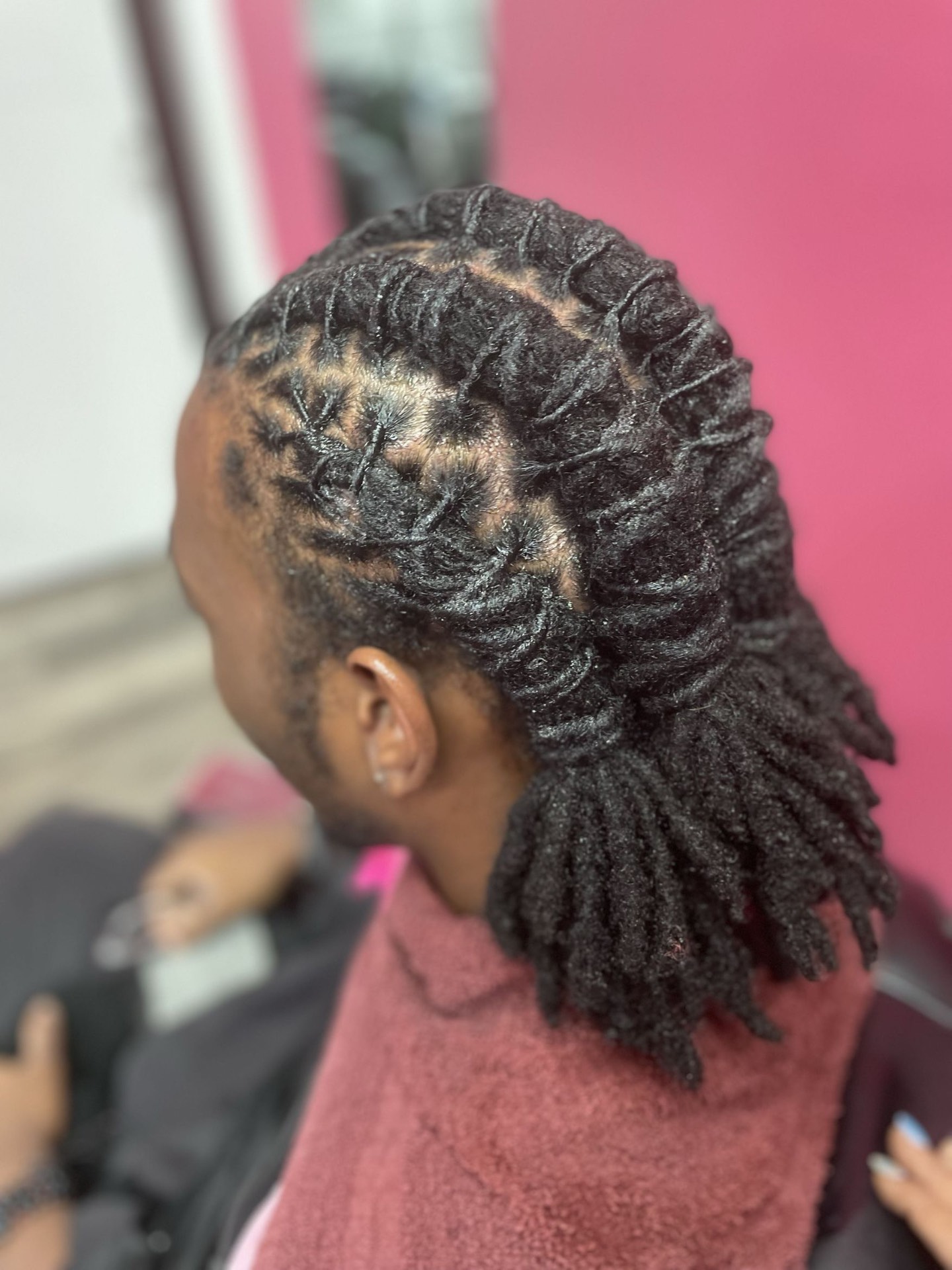 Shellz Beauty Bar locs work